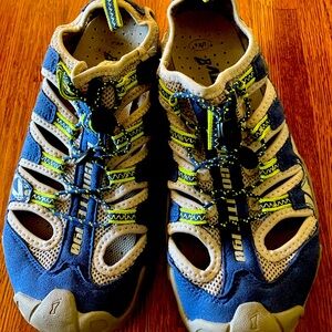 INOV-8 Recolite 190
